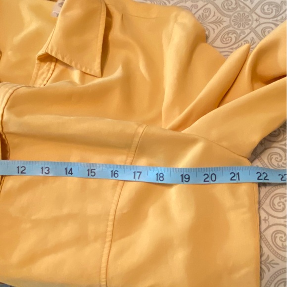 First Issue Liz Claiborne Mustard Button-Down Shirt Work Office Large L Collared - Picture 2 of 8